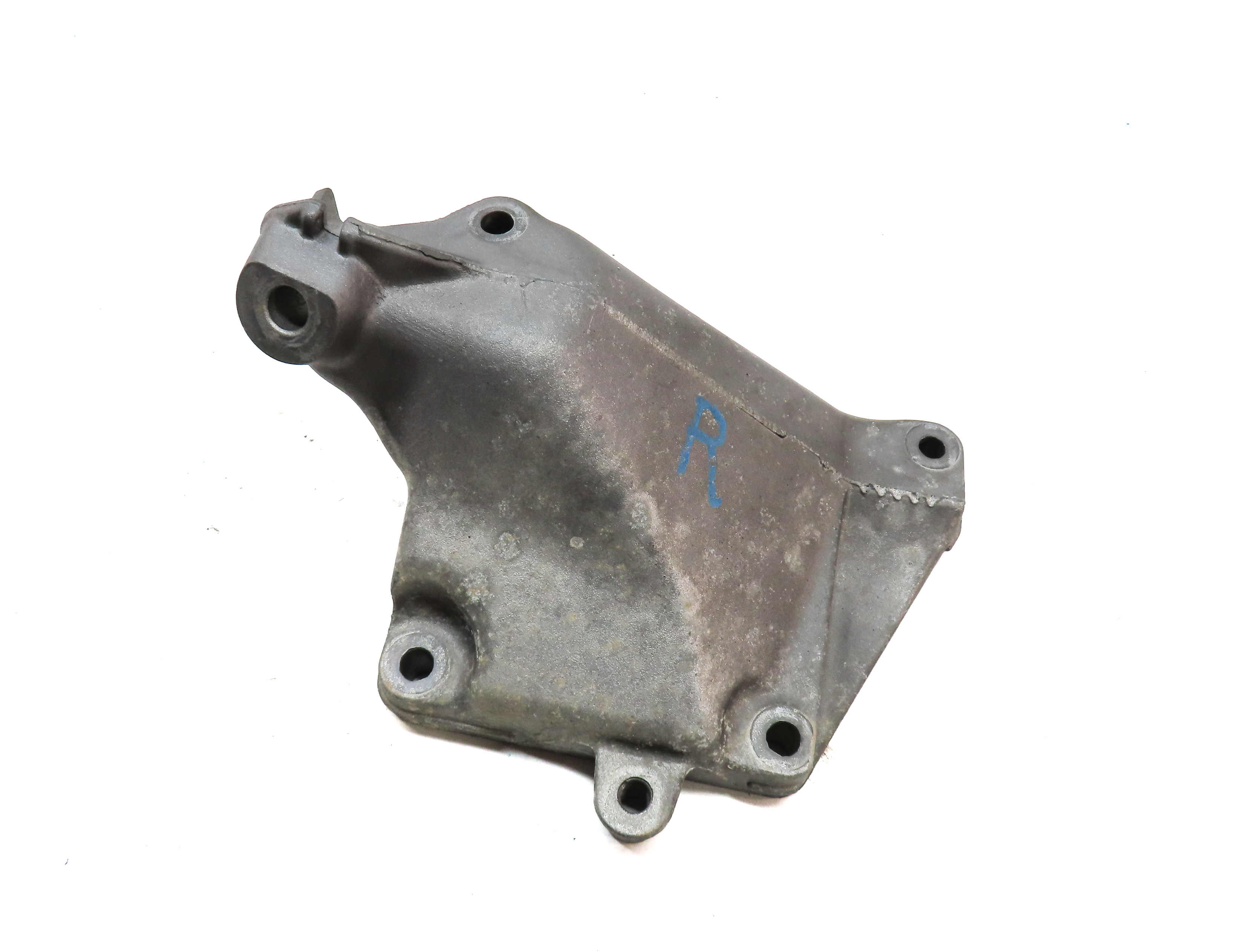 11 MERCEDES GL450 (X164) 4.6L (M278) RIGHT PASSENGER ENGINE MOTOR MOUNT BRACKET — exact item pictured